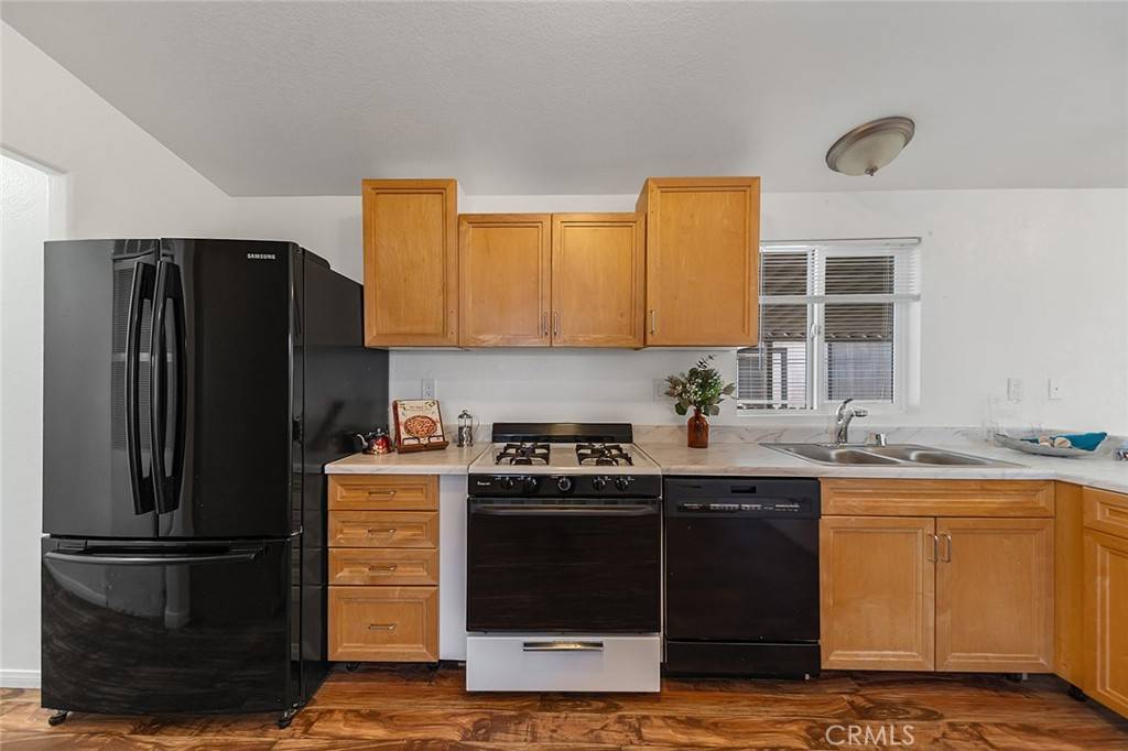 Stanton, CA 90680,8681 Katella AVE #861