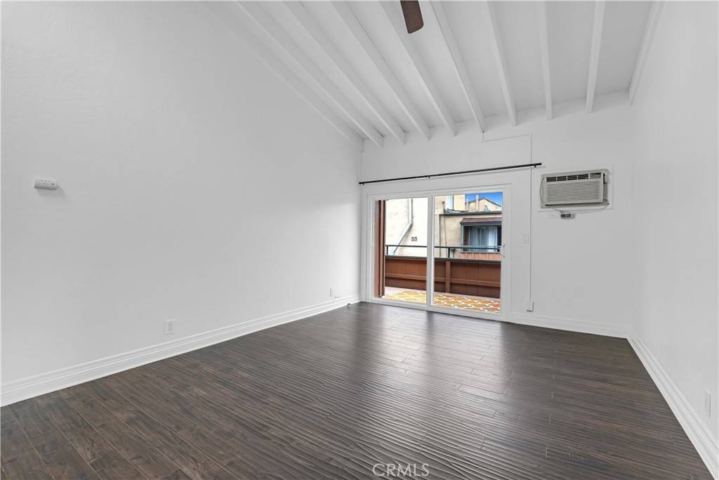 Santa Ana, CA 92707,1001 W Stevens AVE W #202