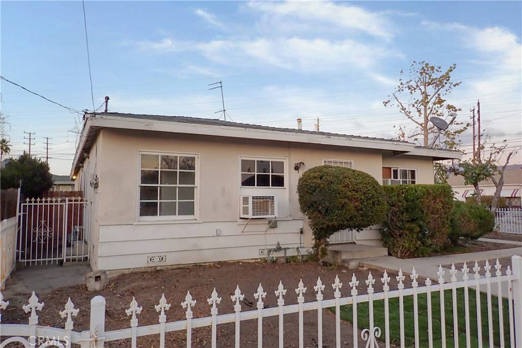 North Hollywood, CA 91606,11233 Victory BLVD