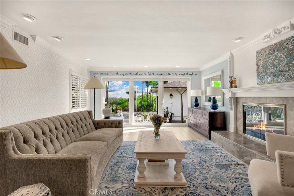 Fullerton, CA 92831,800 Dorothy LN