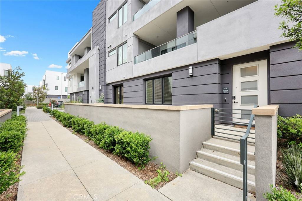Tustin, CA 92782,16321 Dawn WAY #108