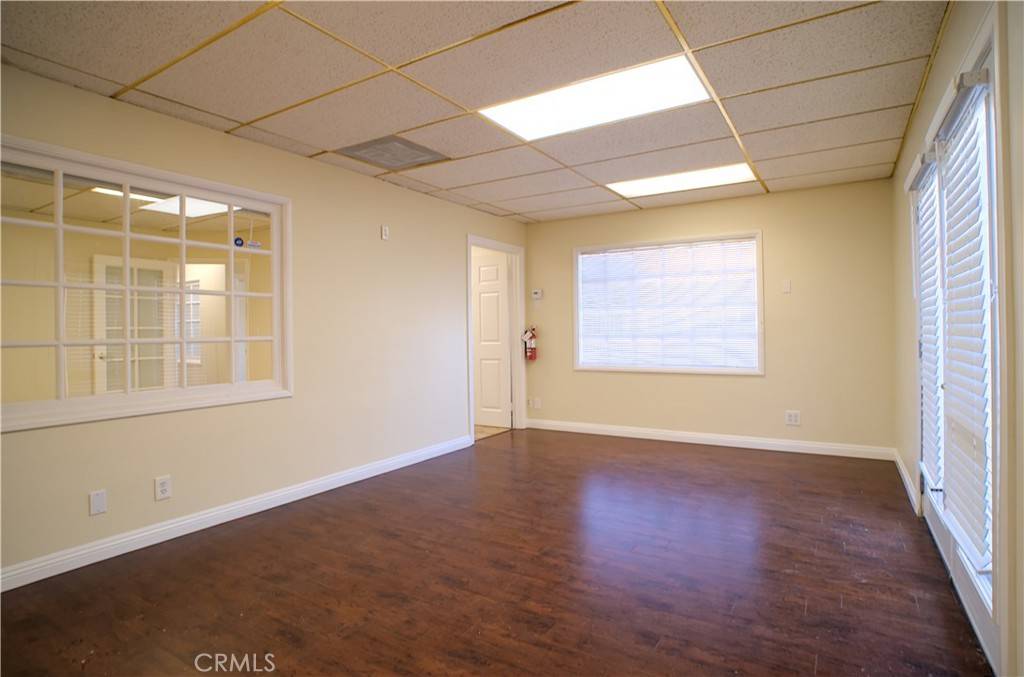 Santa Ana, CA 92705,300 N TUSTIN #200