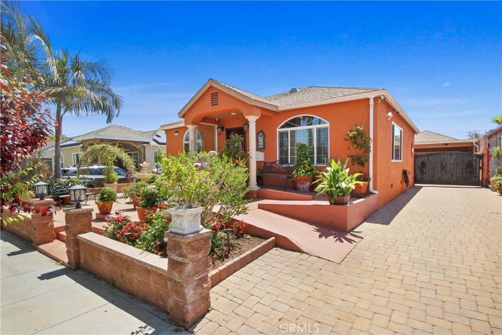 Long Beach, CA 90815,3950 E De Ora WAY