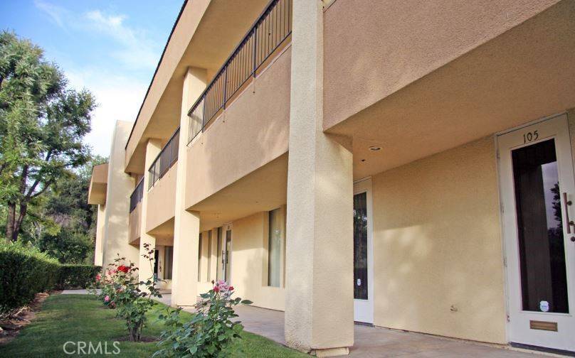 Covina, CA 91724,1074 Park View DR