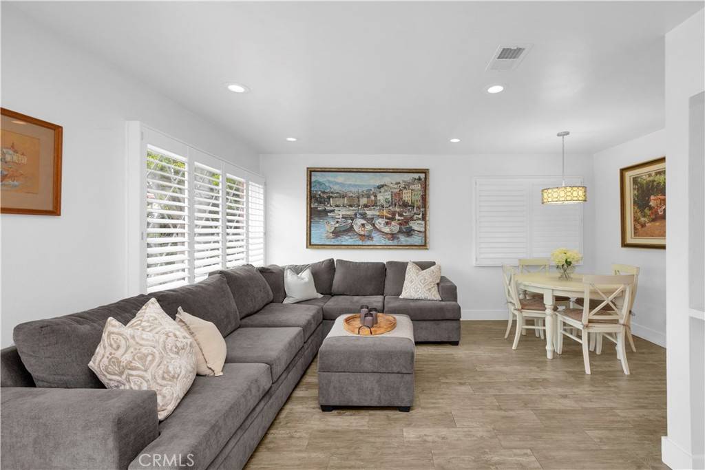 Long Beach, CA 90814,5314 E 4th ST