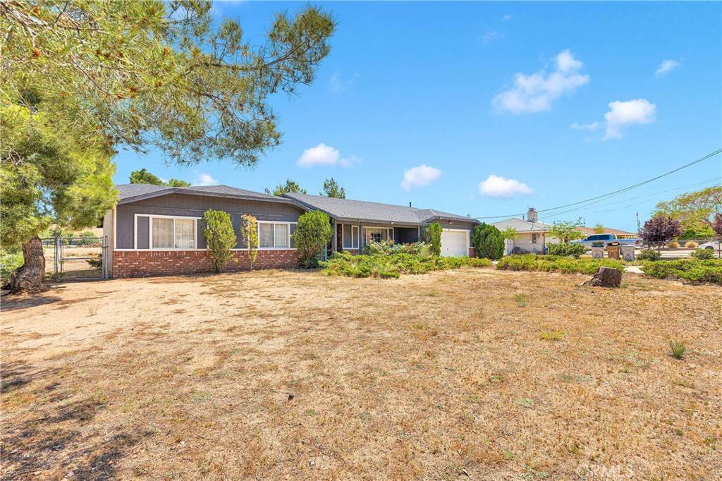 Hesperia, CA 92345,7621 Alston AVE