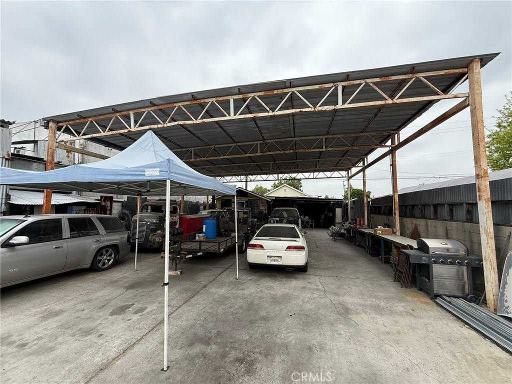 Los Angeles, CA 90023,1463 S Sunol DR