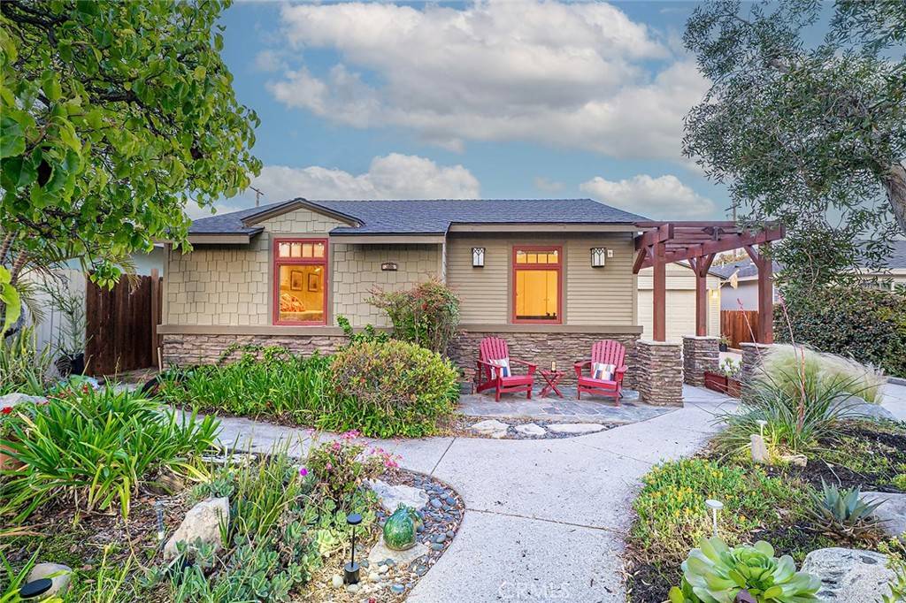 Long Beach, CA 90814,386 Los Altos AVE