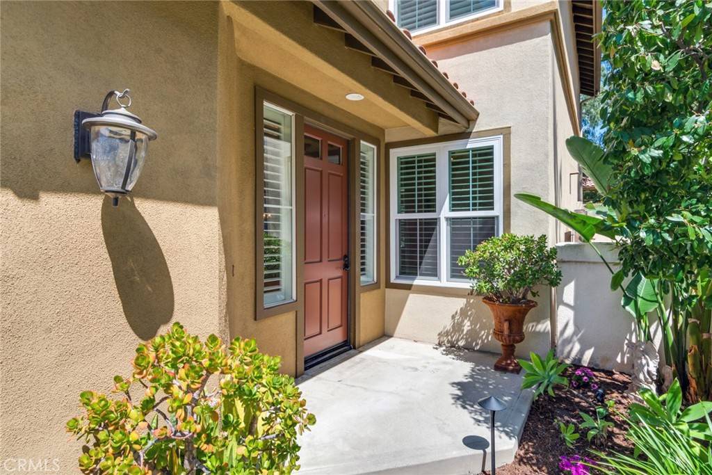 Tustin, CA 92782,2515 Lewis DR
