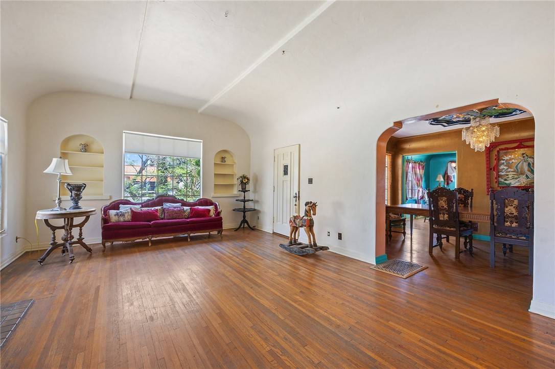 La Habra, CA 90631,720 W La Habra BLVD