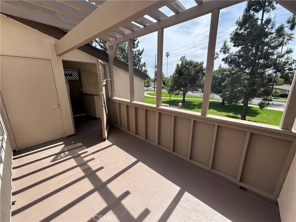 Santa Ana, CA 92701,1350 Cabrillo Park DR #F