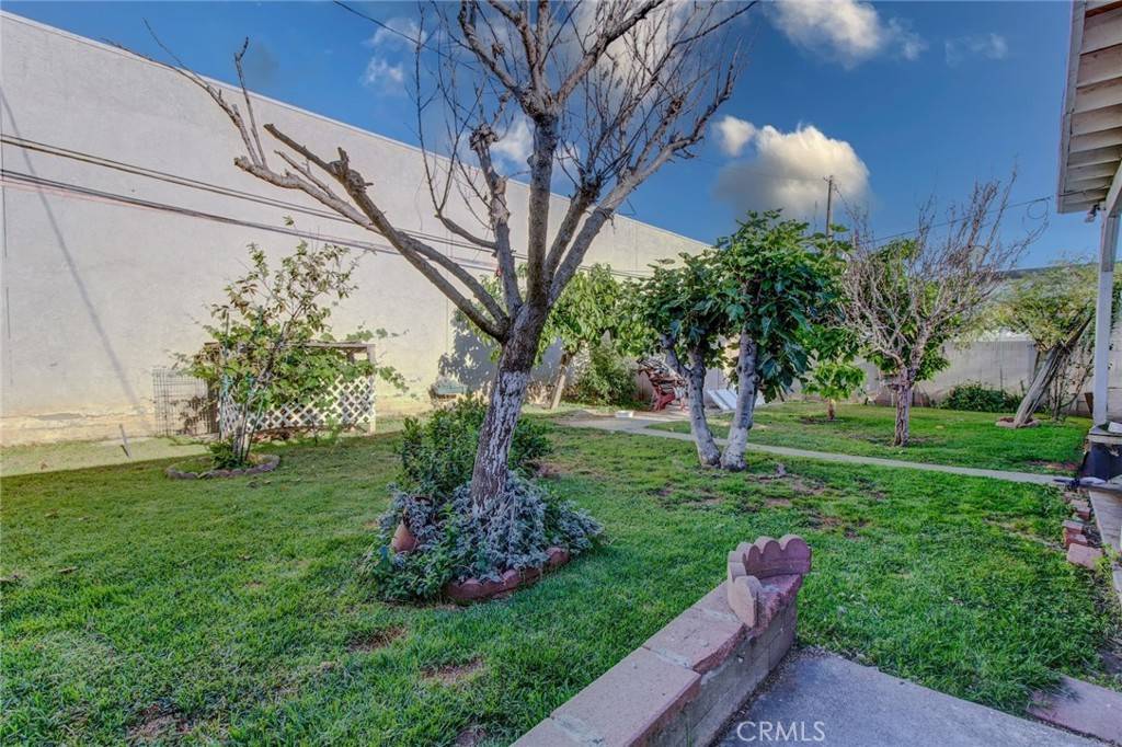 Santa Ana, CA 92704,1419 S Hesperian ST