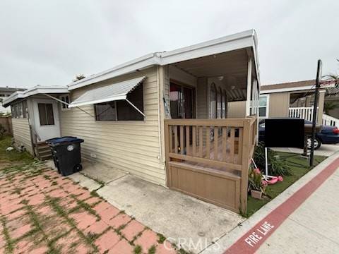 Tustin, CA 92780,124 E Balboa LN