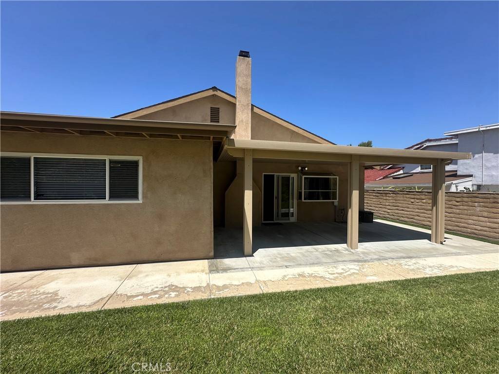 Yorba Linda, CA 92886,5982 Amberdale DR