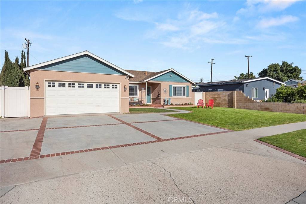 Fullerton, CA 92833,1418 S Cedar AVE