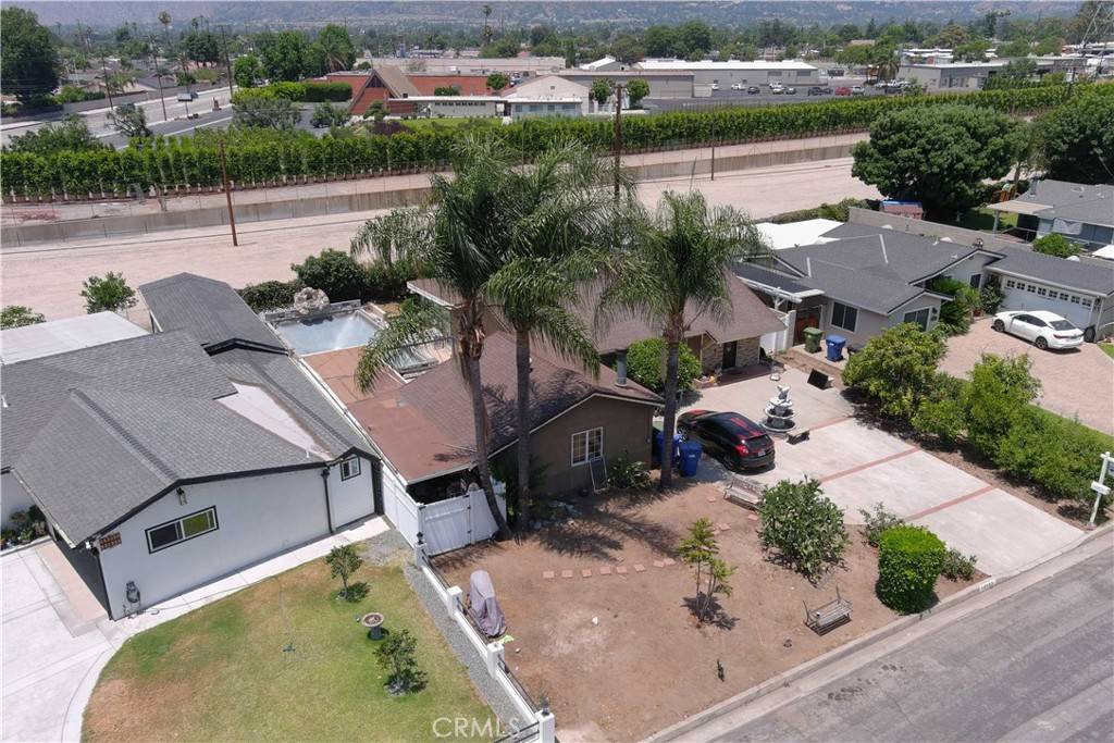 Covina, CA 91722,18565 E Gallarno DR