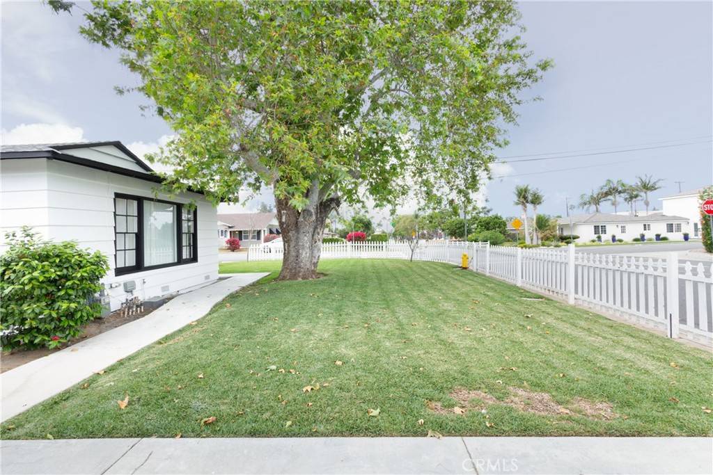 Tustin, CA 92780,12842 Elizabeth WAY
