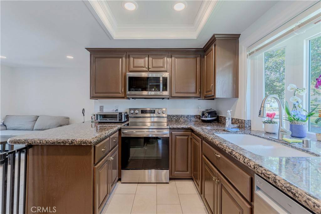 Yorba Linda, CA 92887,5855 Via Sonora #39