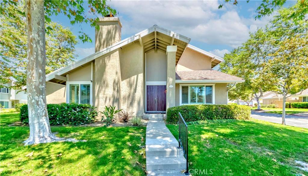 Yorba Linda, CA 92887,5855 Via Sonora #39