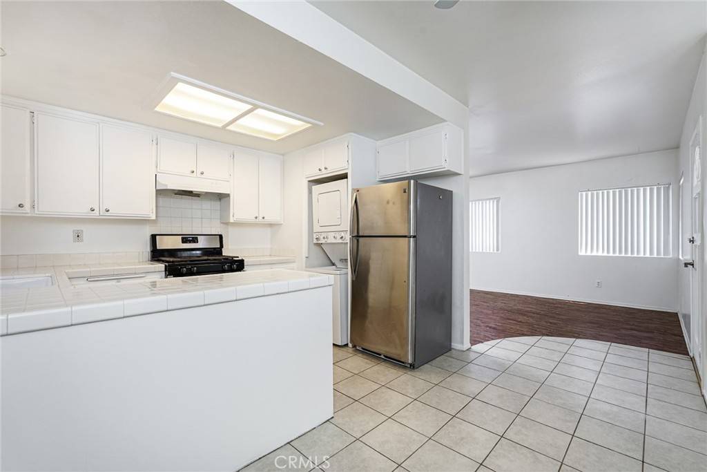 San Pedro, CA 90731,962 W Oliver ST #1