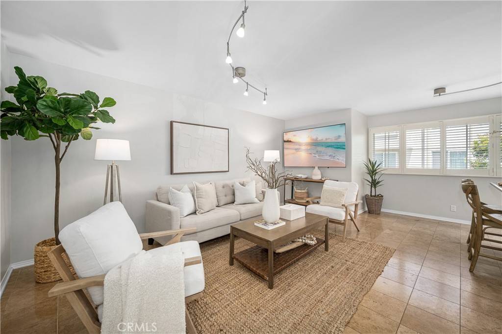 Huntington Beach, CA 92648,19431 Merion CIR