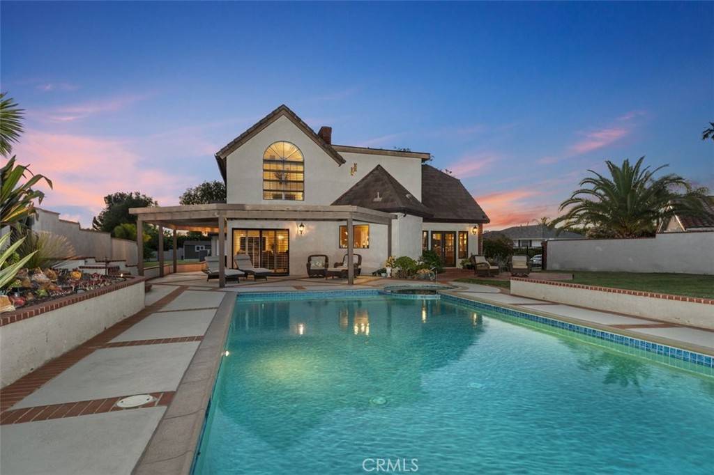 Anaheim Hills, CA 92808,181 S Canyon Crest DR