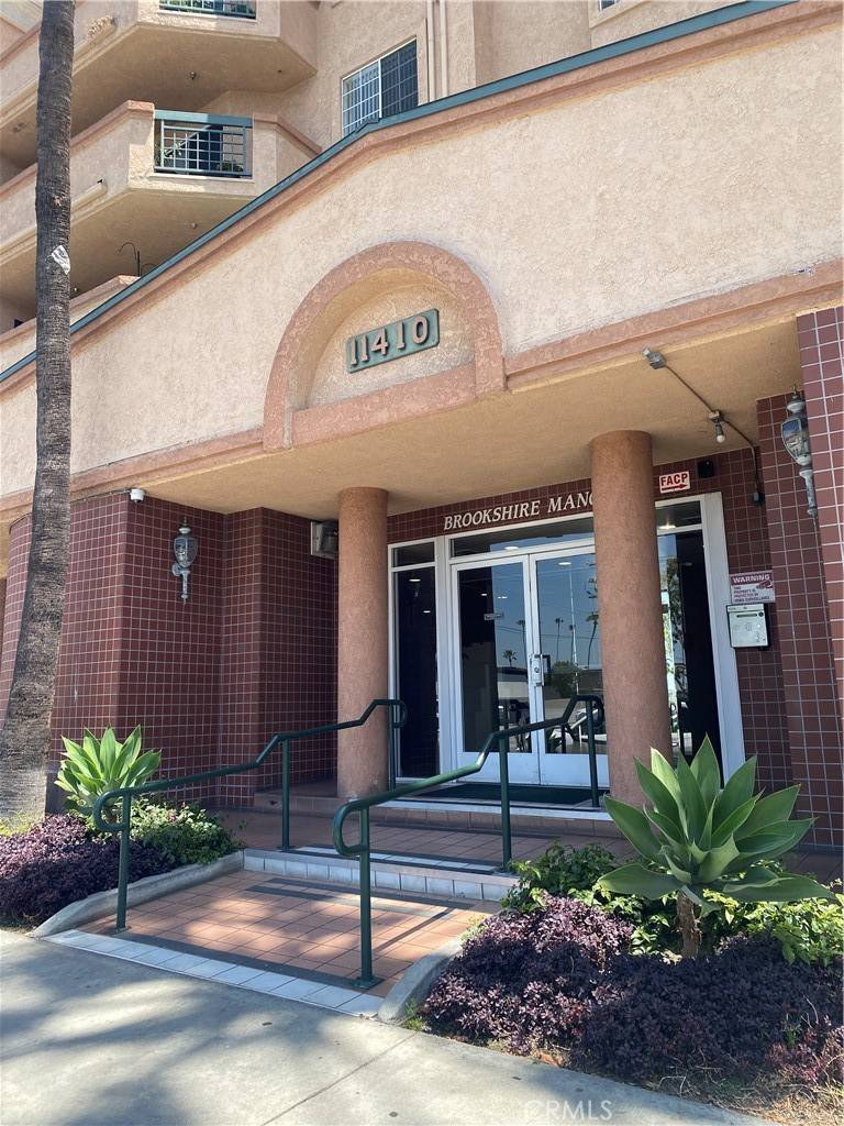 Downey, CA 90241,11410 Brookshire AVE #319