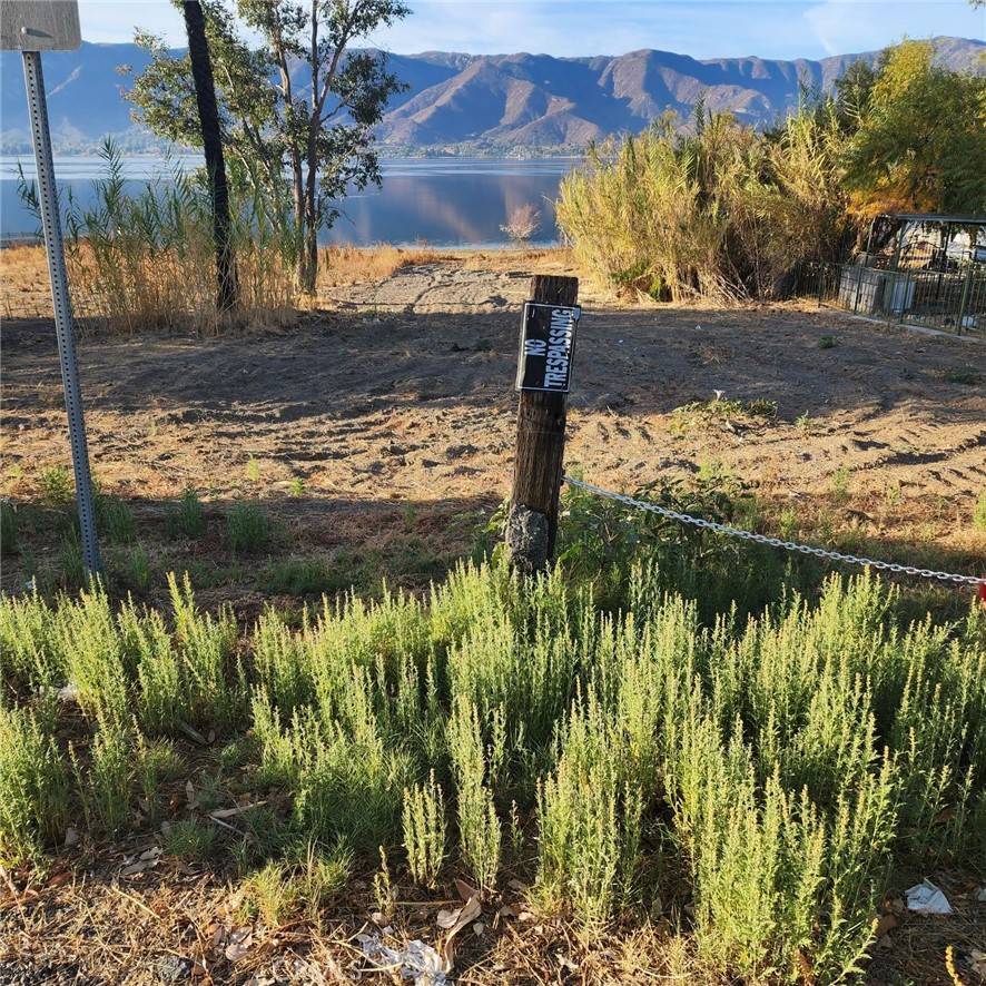 Lake Elsinore, CA 92532,0 lakeshore dr