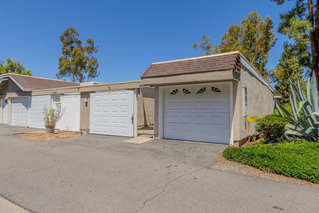 Laguna Hills, CA 92653,23342 Caminito Juanico #304