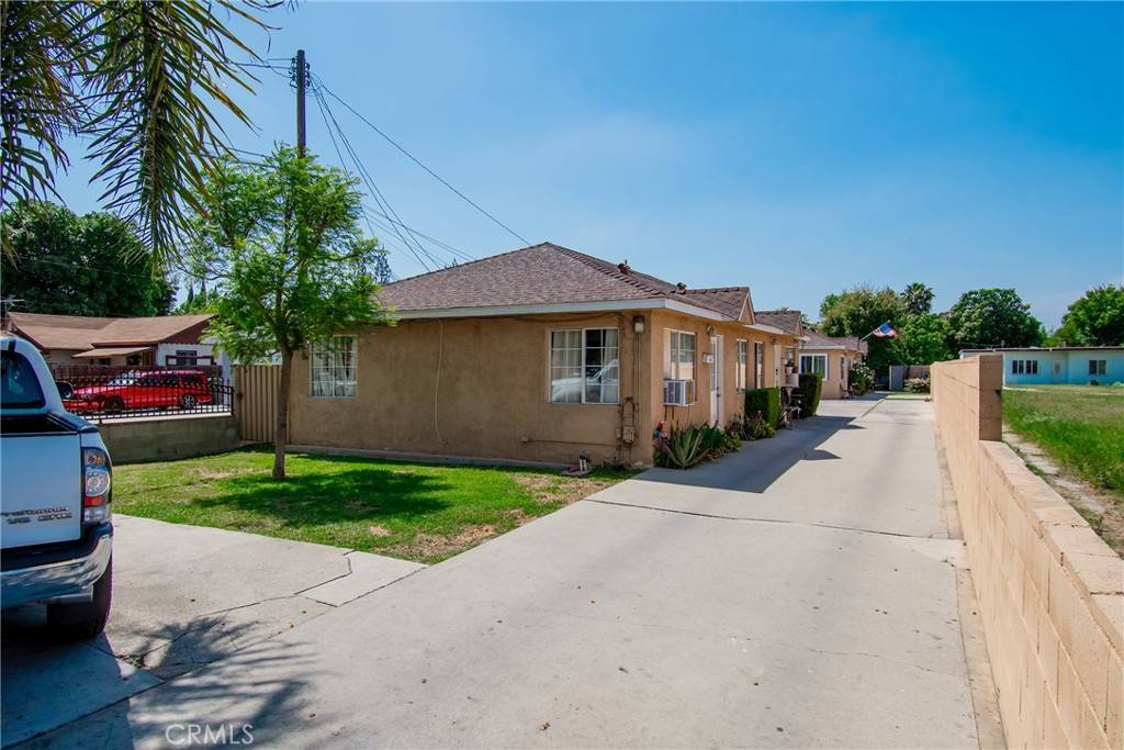 El Monte, CA 91732,2743 Cogswell RD