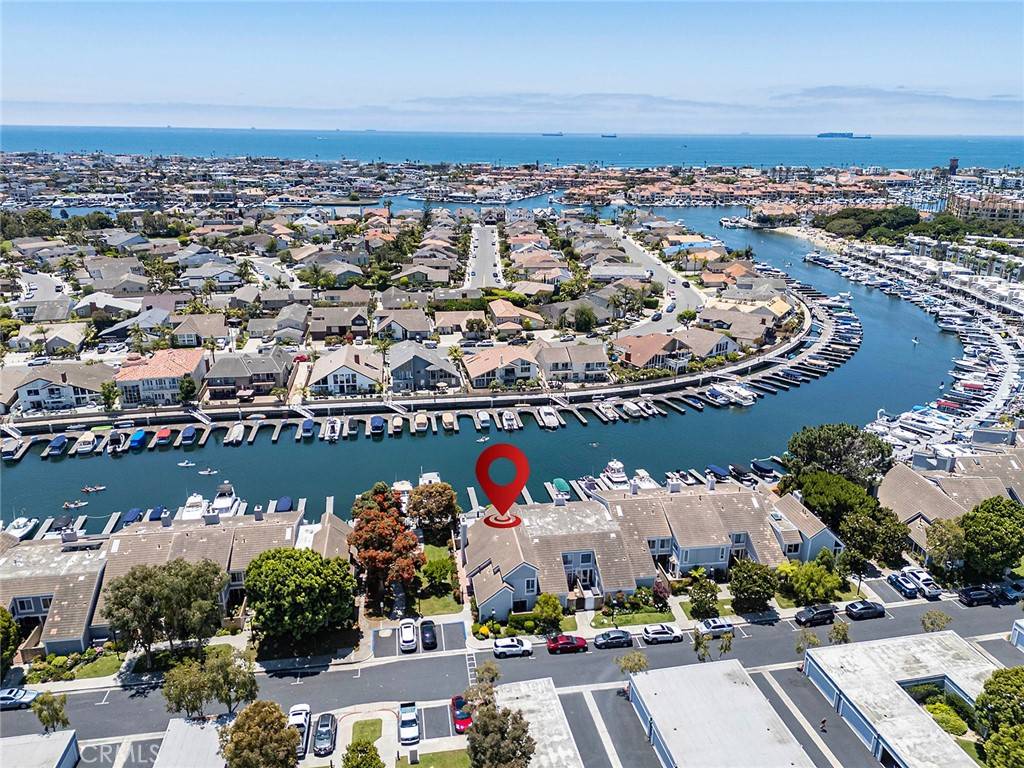 Huntington Beach, CA 92649,3496 Windspun