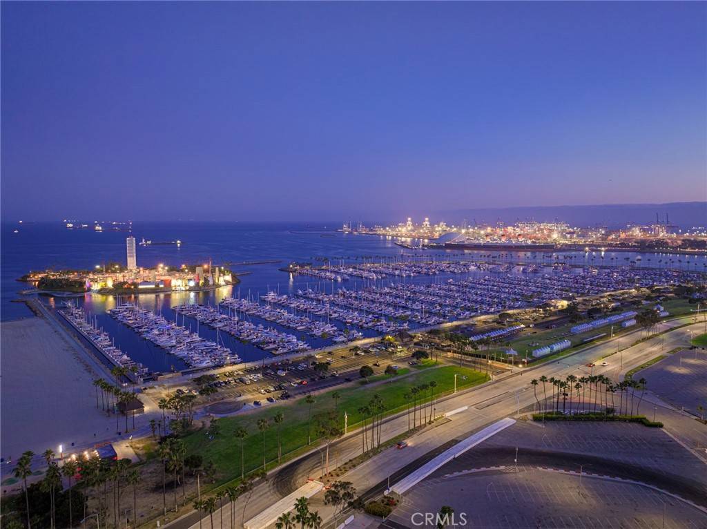 Long Beach, CA 90802,700 E Ocean BLVD #1208