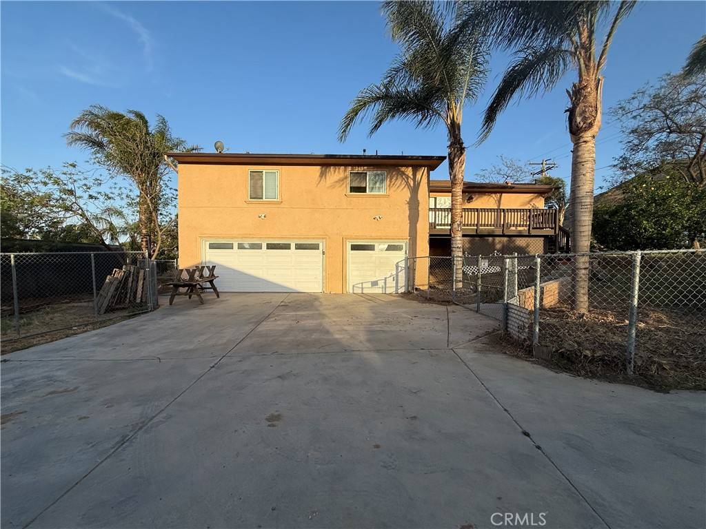 Lake Elsinore, CA 92530,15192 Laguna AVE