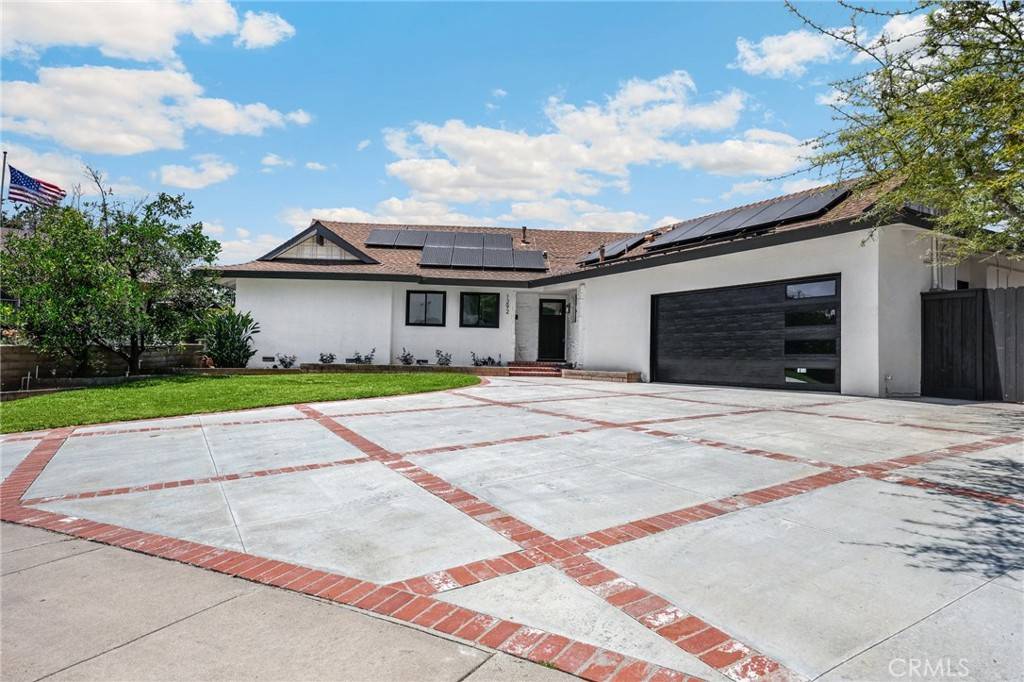 Tustin, CA 92780,1292 Tiffany PL