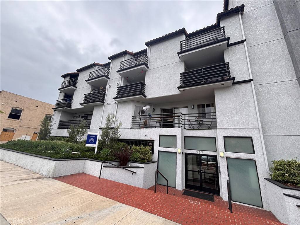 Long Beach, CA 90802,327 Chestnut AVE #204