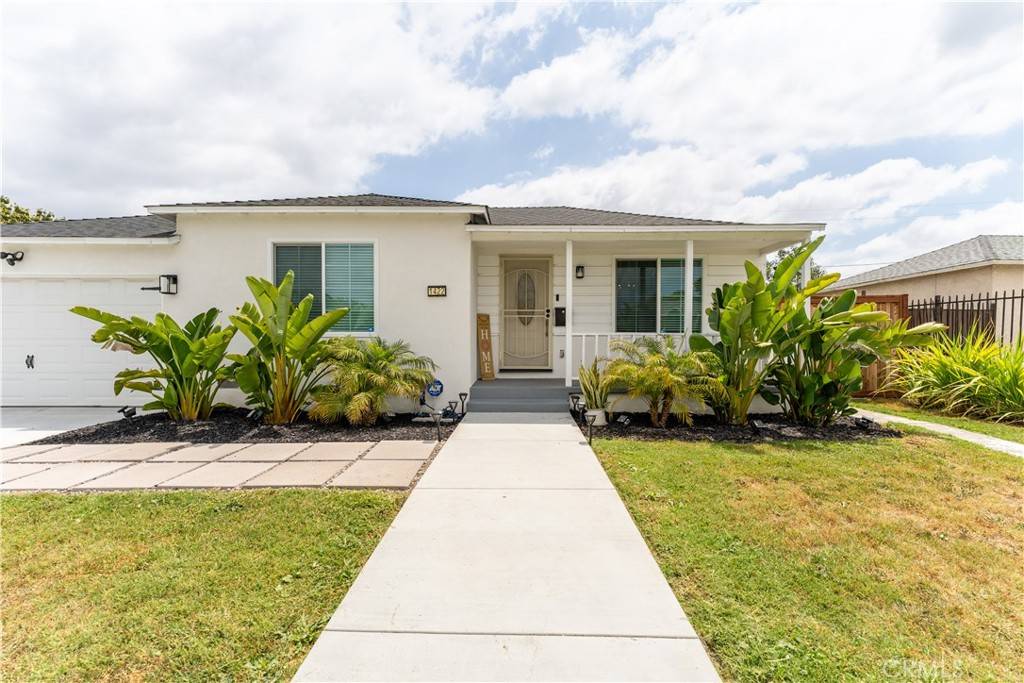 Compton, CA 90220,1422 S Exmoor AVE