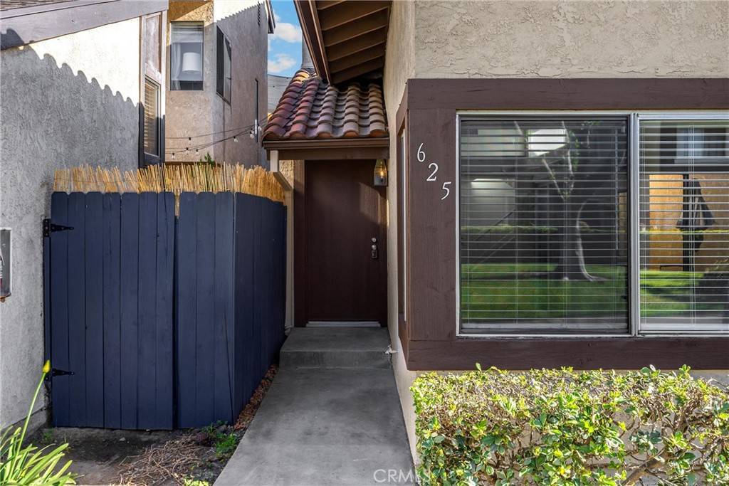 Ontario, CA 91761,625 E Merion ST