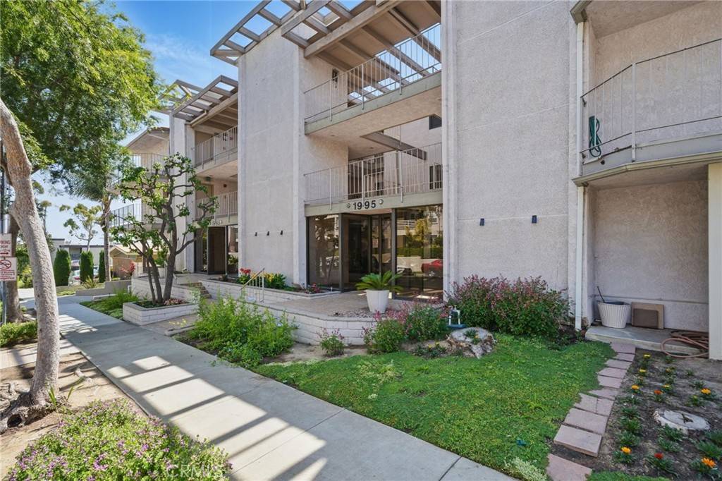 Signal Hill, CA 90755,1995 Molino AVE #301