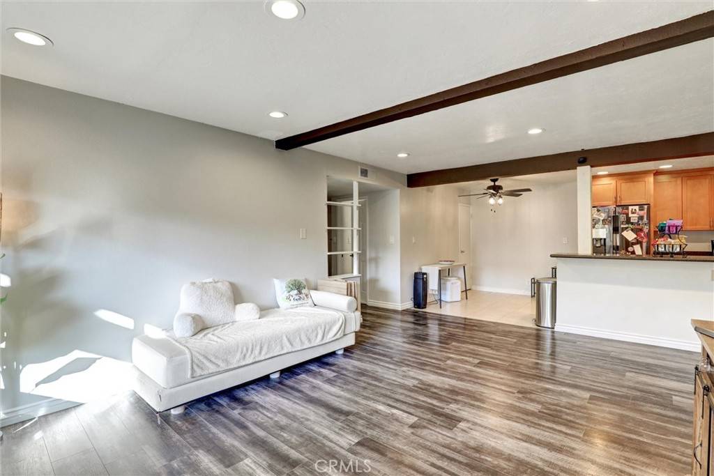 Long Beach, CA 90807,3723 Country Club Drive #9