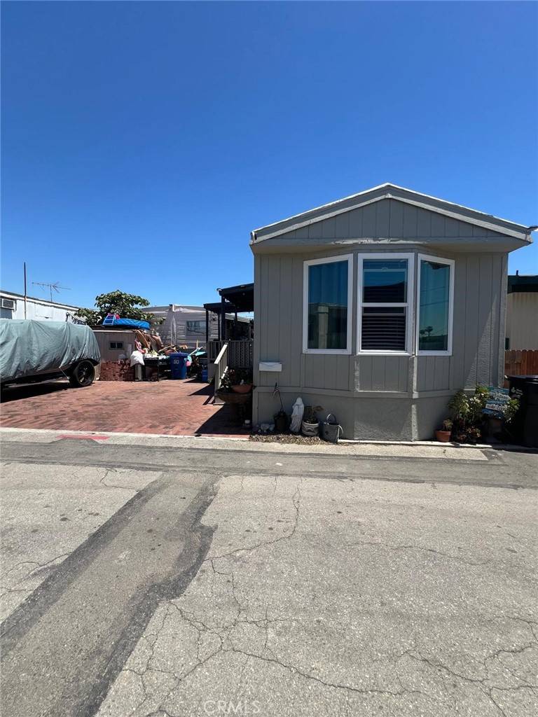 Pomona, CA 91767,402 Foothill #50