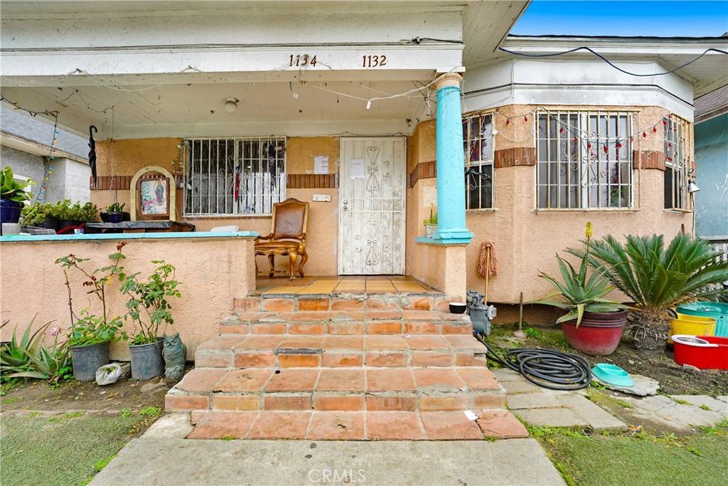 Los Angeles, CA 90011,1132 E 53rd ST