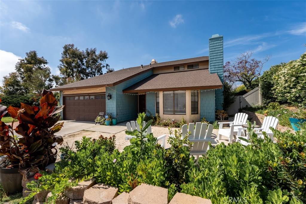 Oceanside, CA 92054,1520 Downs ST