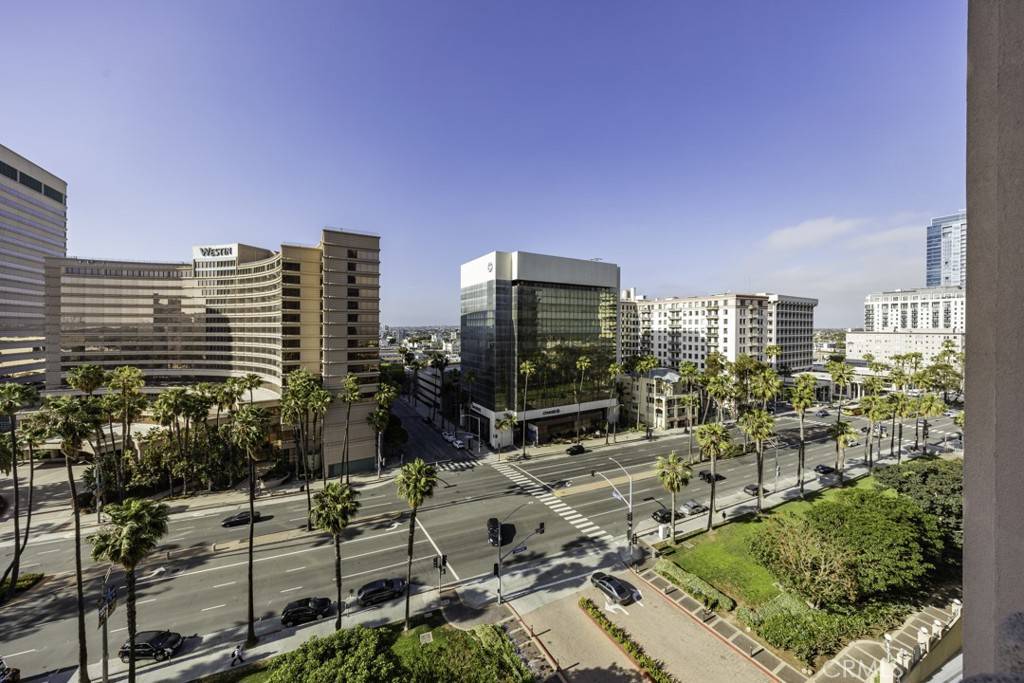Long Beach, CA 90802,388 E Ocean BLVD #1006