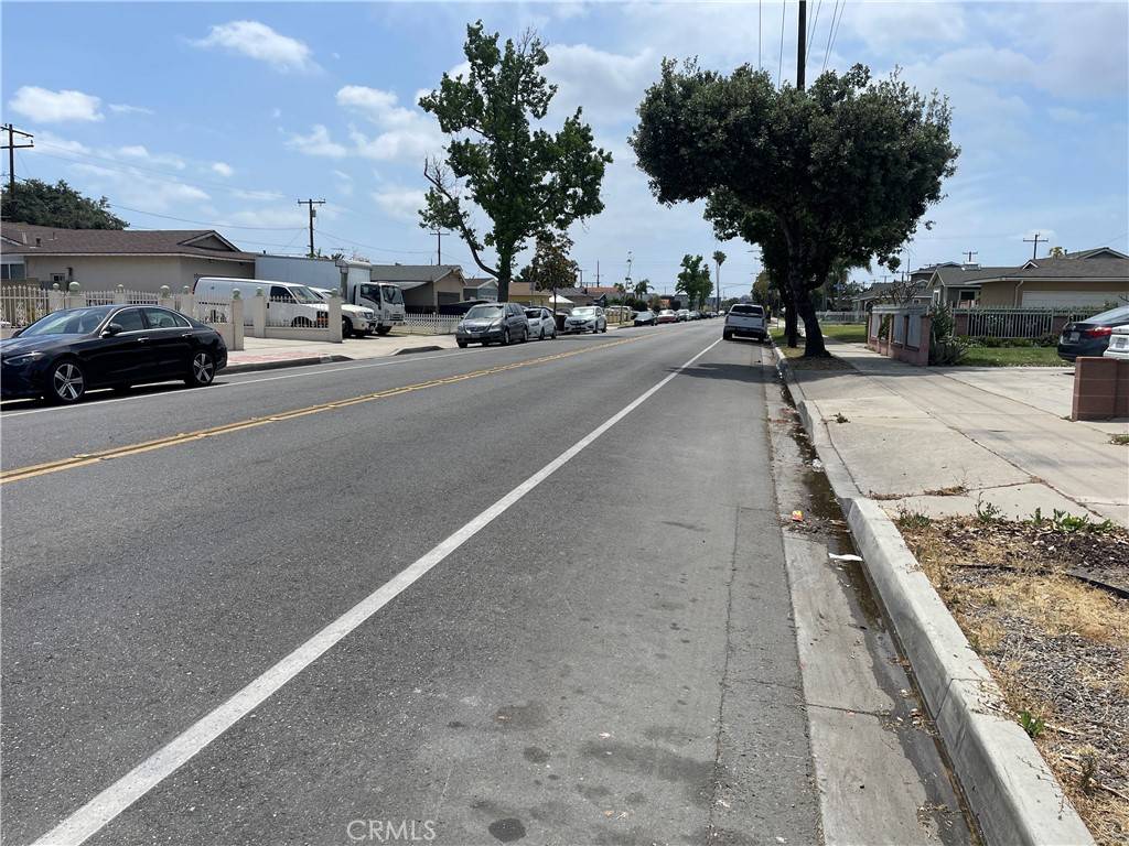 Anaheim, CA 92805,1325 E Romneya DR