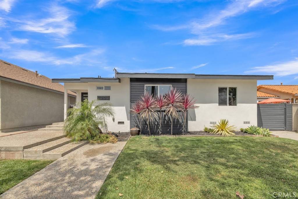 Long Beach, CA 90815,2909 Nipomo AVE
