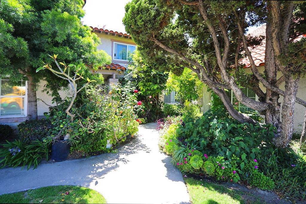 Garden Grove, CA 92844,13905 Magnolia ST