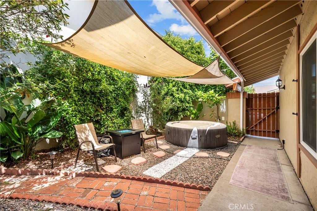 Thousand Oaks, CA 91320,565 Martinique PL