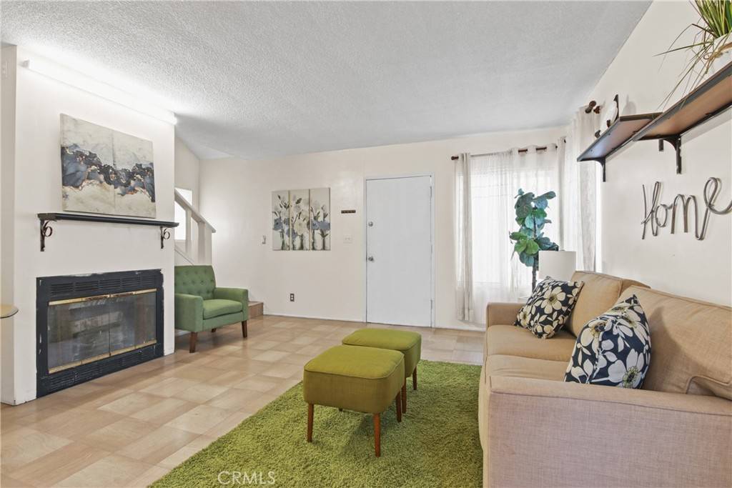 Lawndale, CA 90260,14906 Grevillea AVE