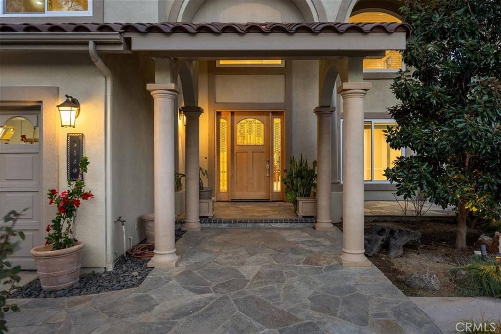 Yorba Linda, CA 92887,5420 Kodiak Mountain DR