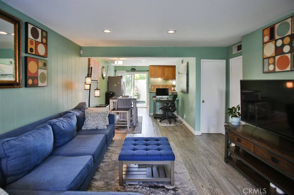 Yorba Linda, CA 92886,4502 Bates DR